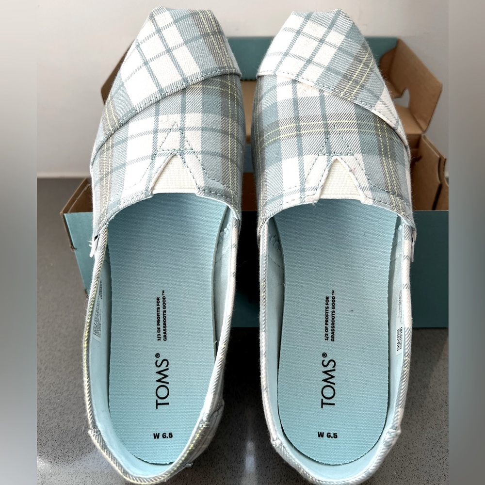 BNIB Toms Alpargata Mineral Blue Plaid 6.5